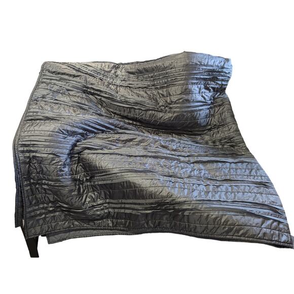BETTER HOMES & GARDENS! SILVER GRAY QUILTED "PATCHWORK" STRIPE BEDSPREAD, QUILT! - Picture 8 of 9
